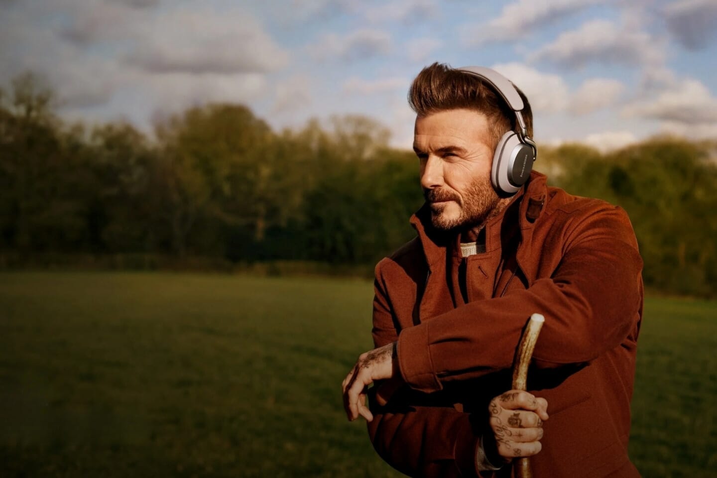 Why Bowers & Wilkins Px8 S2?