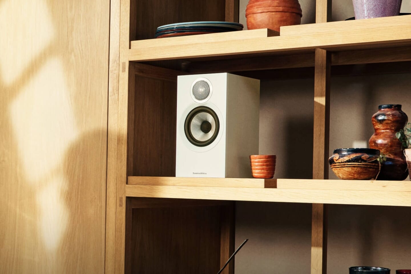 Bowers & Wilkins 607 S3