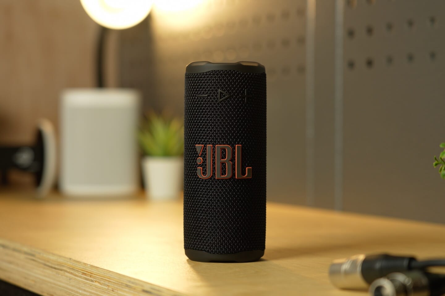 JBL Grip