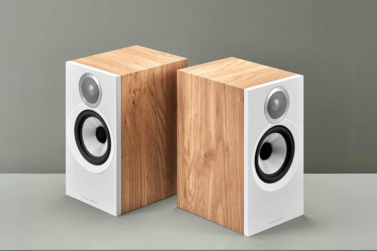 Bowers & Wilkins 607 S3