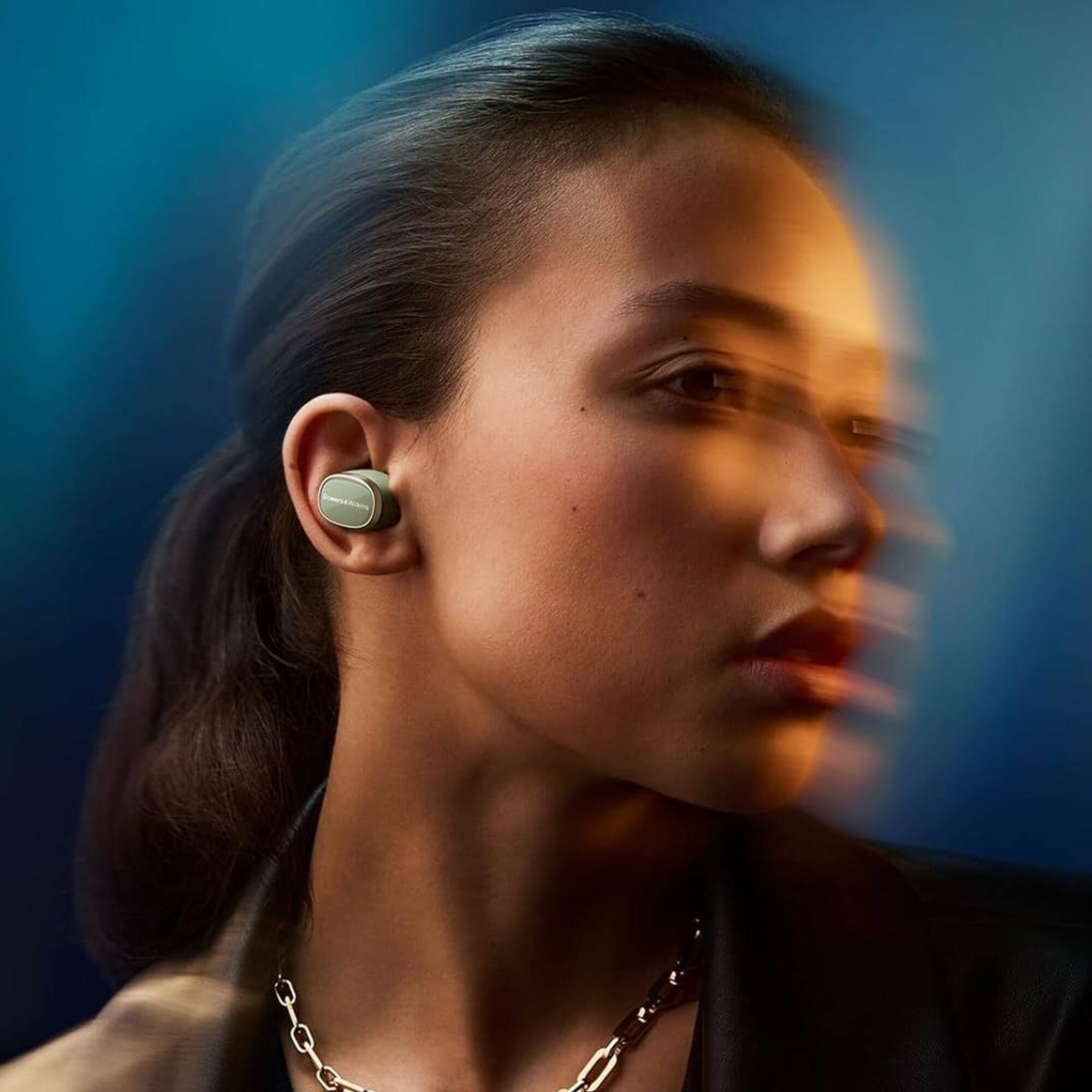 Buy Bowers & Wilkins Pi8 In-Ear True Wireless Earbuds (Jade Green