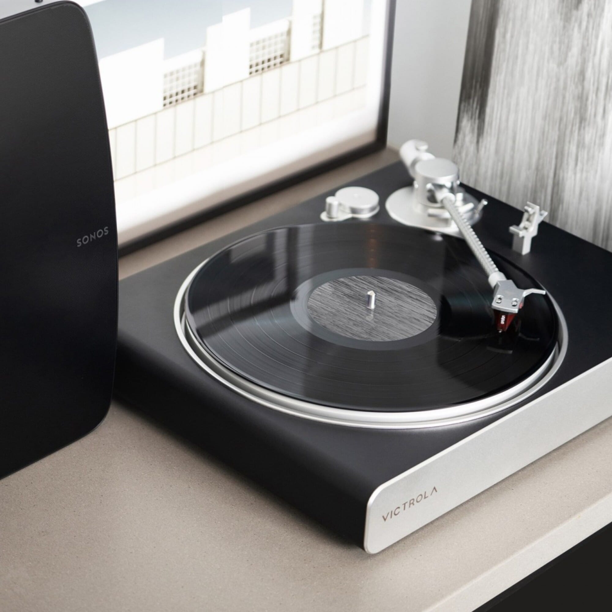 Victrola Stream Carbon Turntable