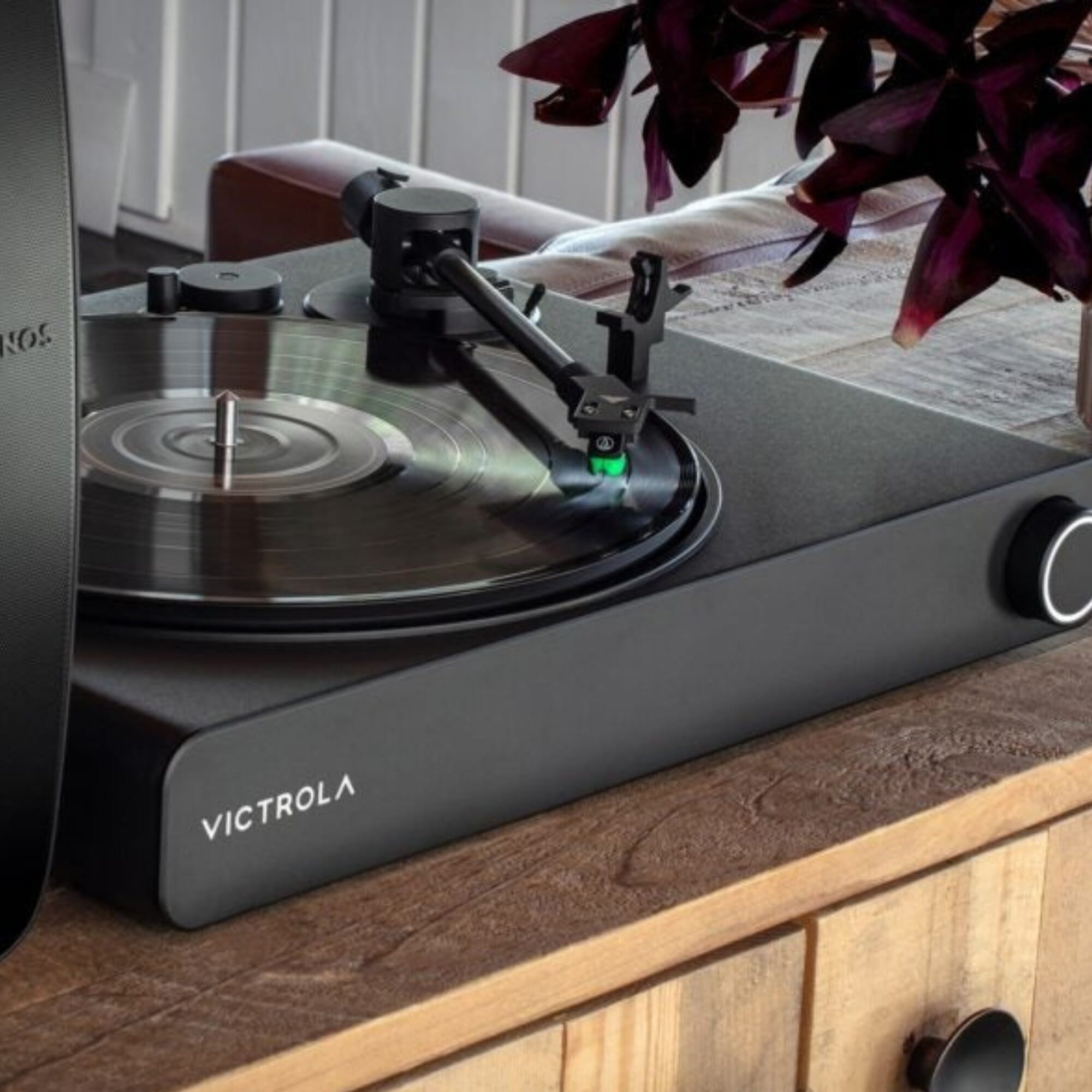 Victrola Stream Onyx Turntable