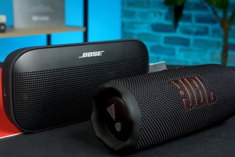 JBL Flip 7 vs Bose SoundLink Flex 2: Portable Speaker Showdown