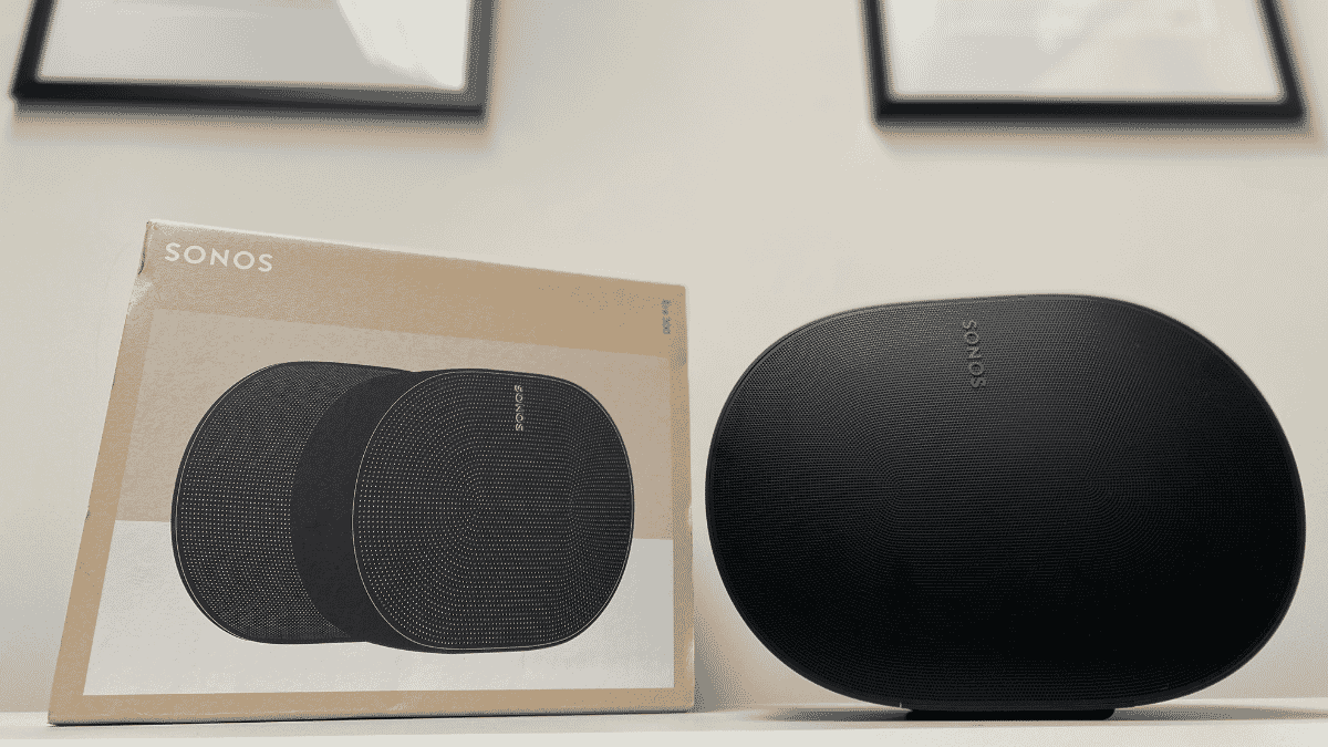 Sonos-Era-300-Review-Black-Unboxing