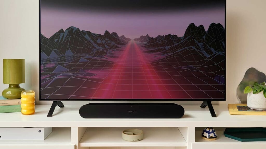 Sonos Ray black lounge lifestyle