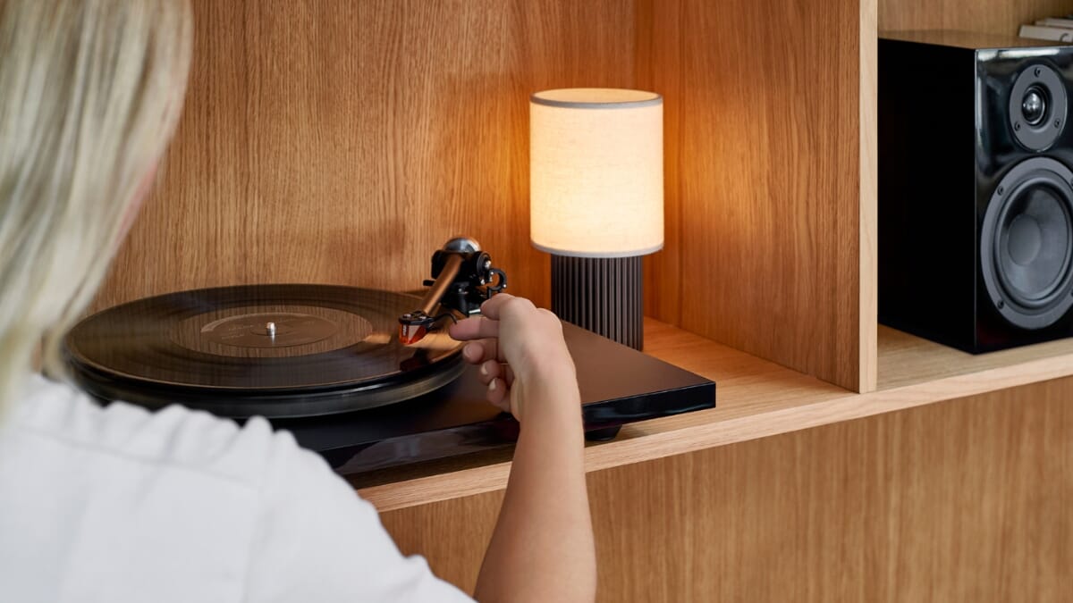 Turntable lifestyle image bookshelf