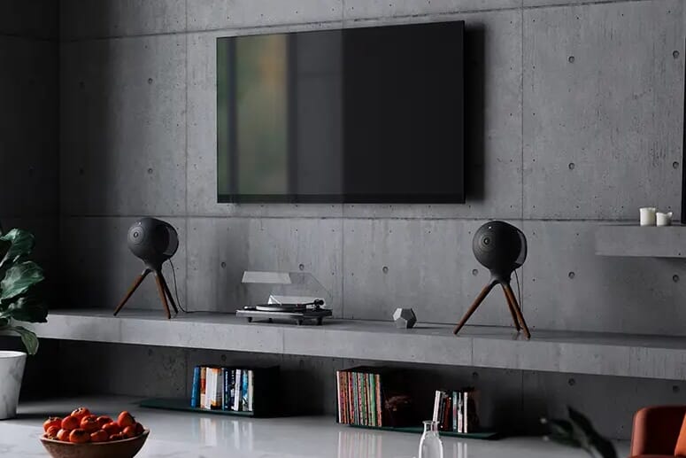 A stylish and sound-enhancing companion to your Devialet Phantom I.