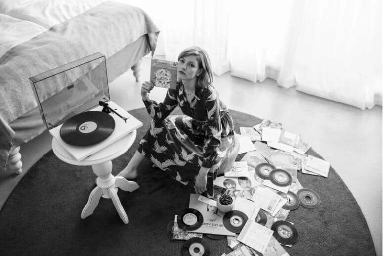 Enjoy audiophile level audio without unwanted resonance or vibration using the Pro-Ject T1