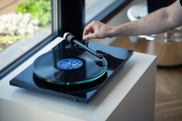 Universal Playback UPnP 