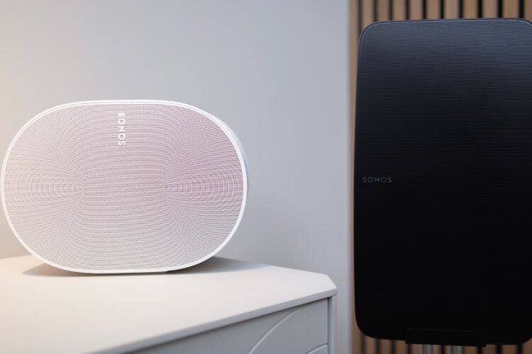 Sonos Era 300 vs Sonos Five: Which Premium Speaker is Best?