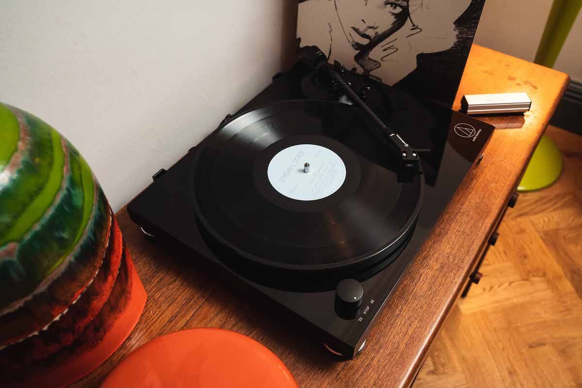 Audio-Technica AT-LPW50PB Turntable