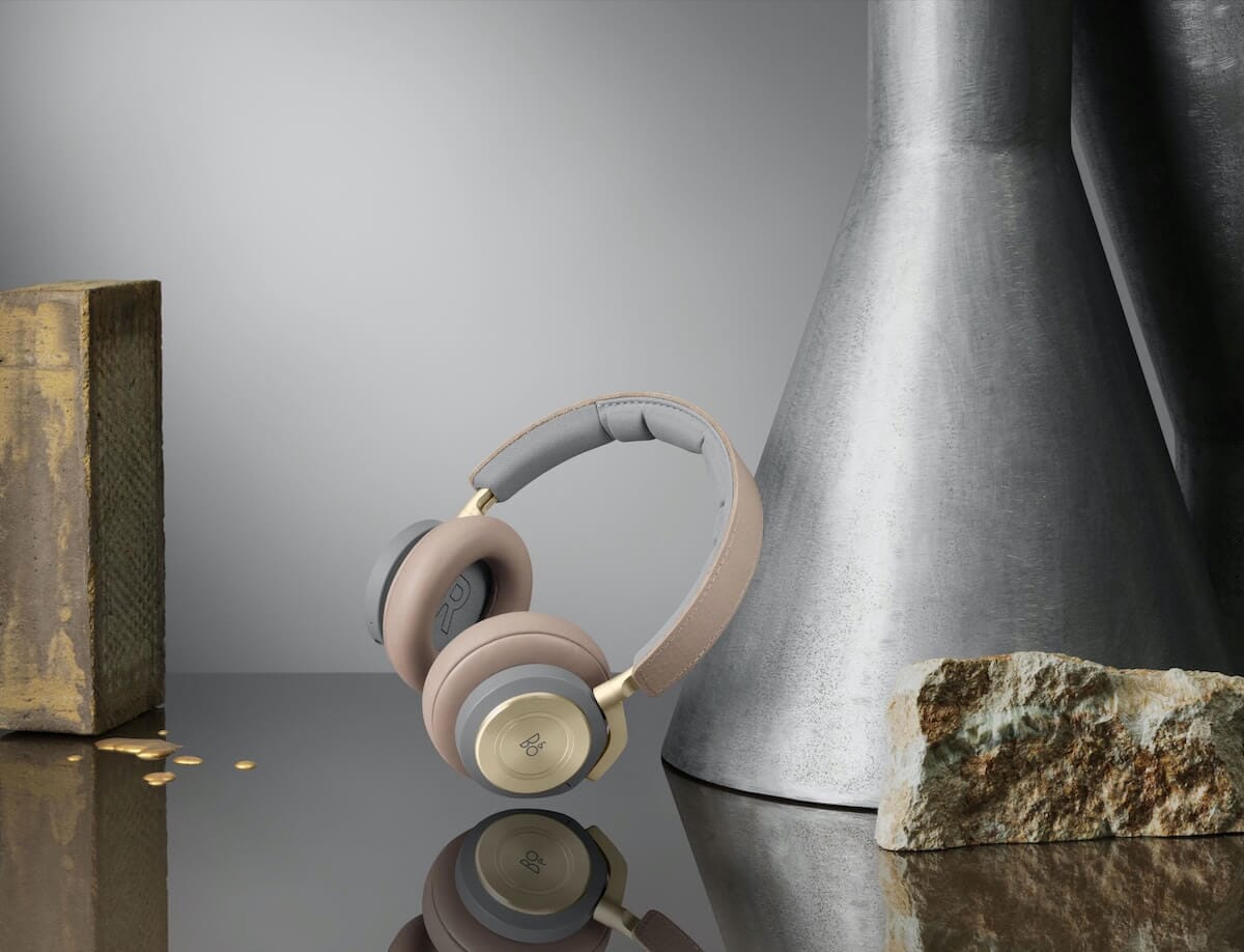 Long Battery Life & Easy Charging