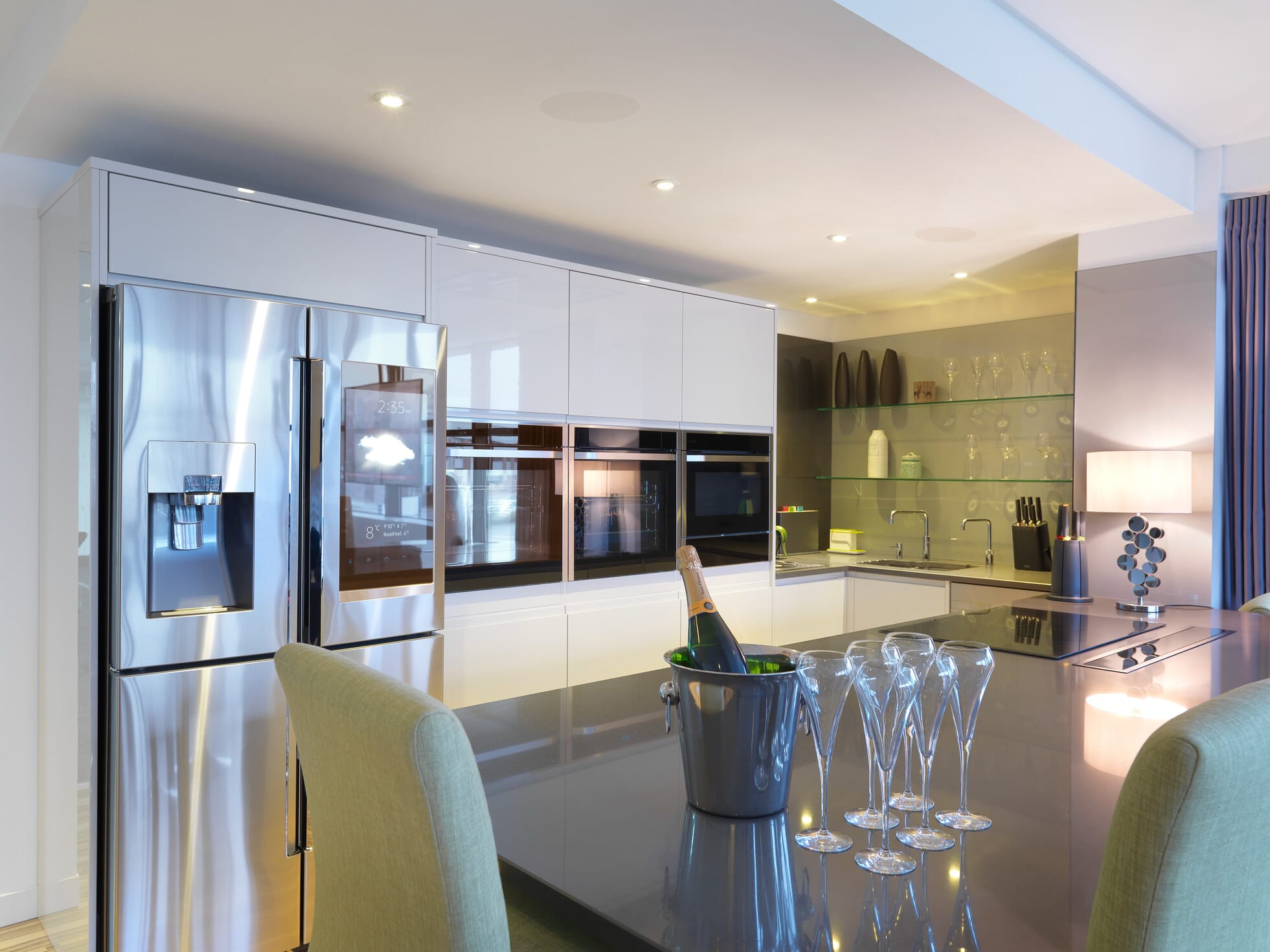 Top of the range ceiling speaker