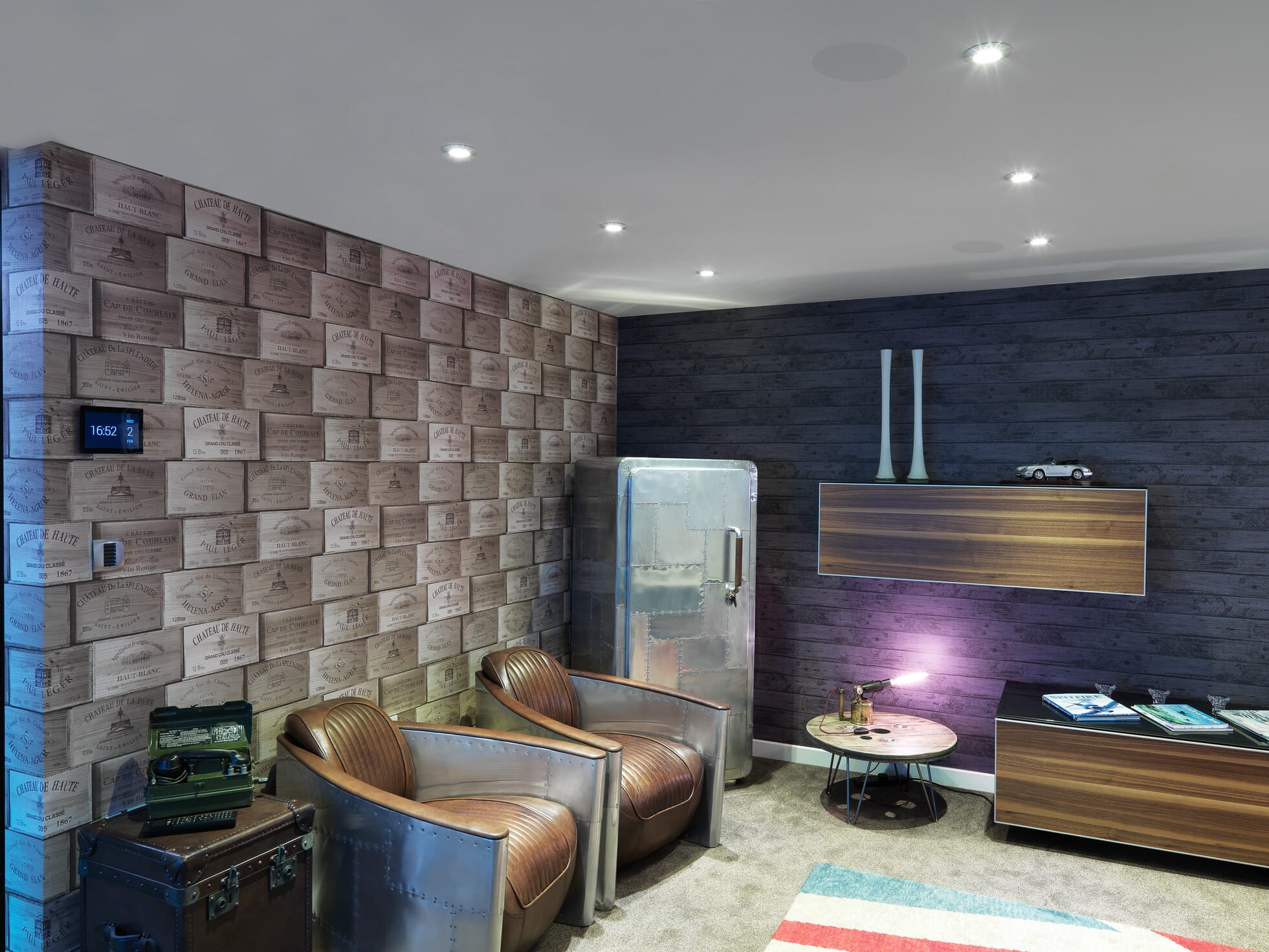 The starter ceiling speaker in the 600 series