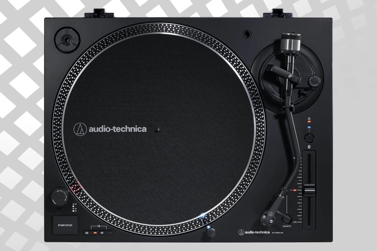 Fully Manual Turntable With Adjustable Speeds